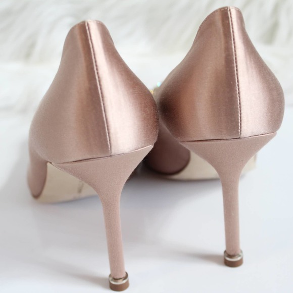 Manolo Blahnik Blush Heels with Crystal Buckle - Picture 7 of 11